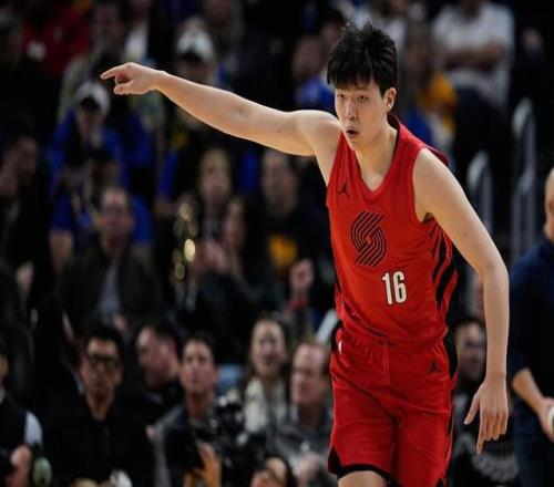 巴特勒亮相,惊艳,勇士暴露重,爱游戏app,爱游戏官网,爱游戏体育官网,爱游戏体育app