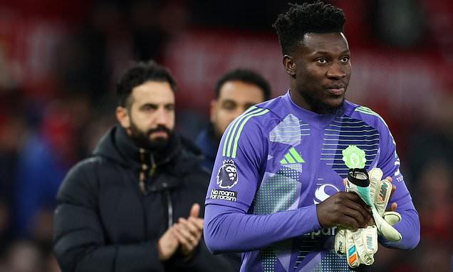 梅西,仅用大力神,杯拍照留念,爱游戏app,爱游戏官网,爱游戏体育官网,爱游戏体育app