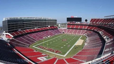 《何小珂中超归来路漫漫：三队效力难逃板凳之困，职业生涯低谷引人关注》